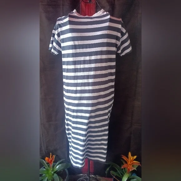 ZARA T-shirt striped long dress. Short sleeves with crew neck. Size S - Picture 4 of 6